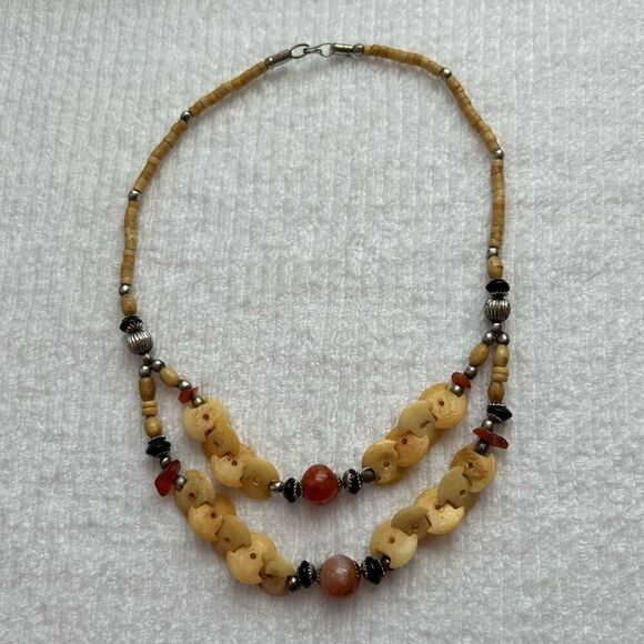 Vintage Carved Bone and Carnelian Agate Necklace Silver Tone 17” Amazing Detail - Picture 2 of 11